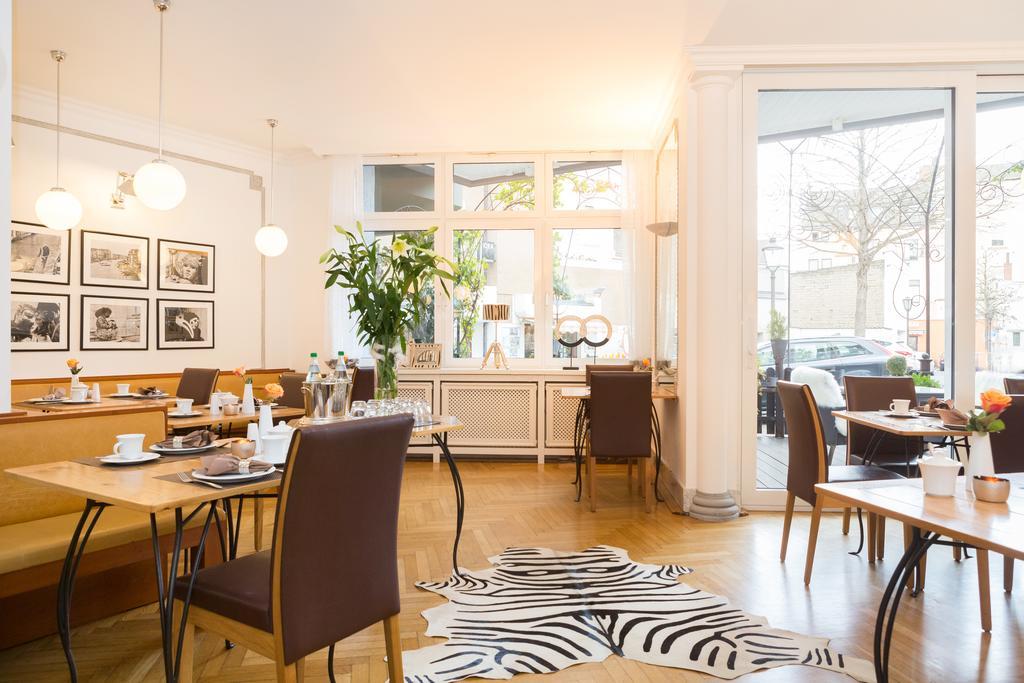 Hotel Am Helmwartsturm Andernach Eksteriør billede